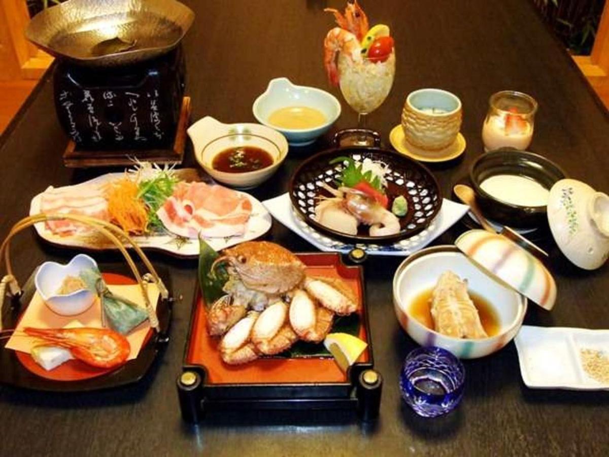 Готель Yunokaku Ikedaya Teshikaga Екстер'єр фото