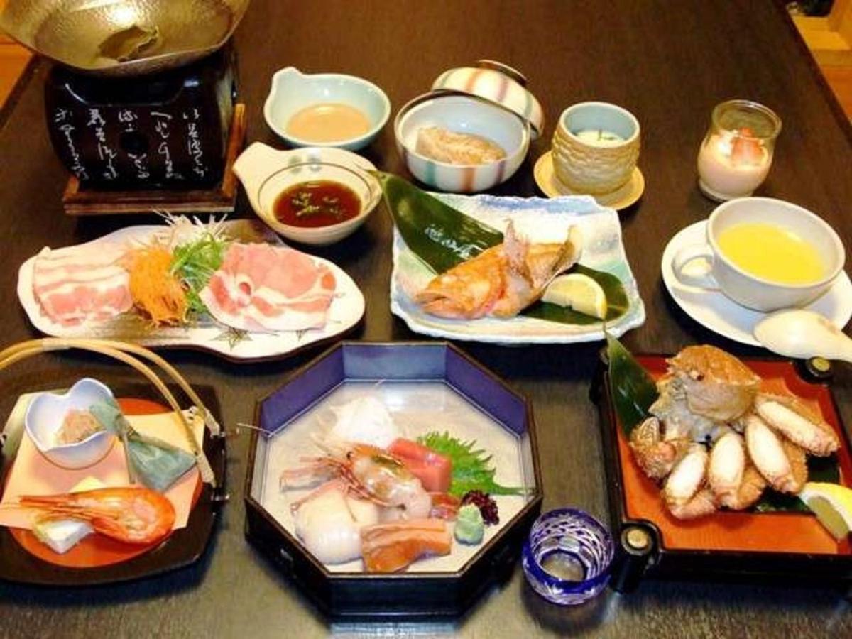 Готель Yunokaku Ikedaya Teshikaga Екстер'єр фото